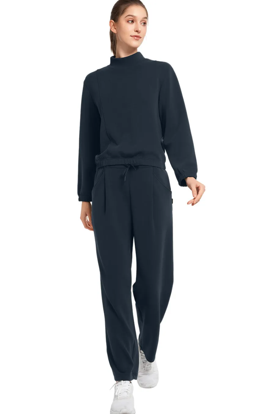 crop_longsleeve_mia_5.webp Yvette Crop Longsleeve Mia Navy Online