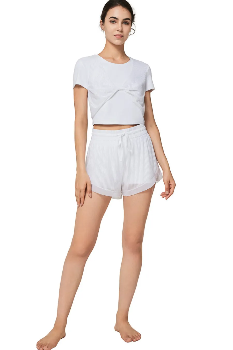 shorts_nika_7.webp Yvette Shorts Nika White Hot