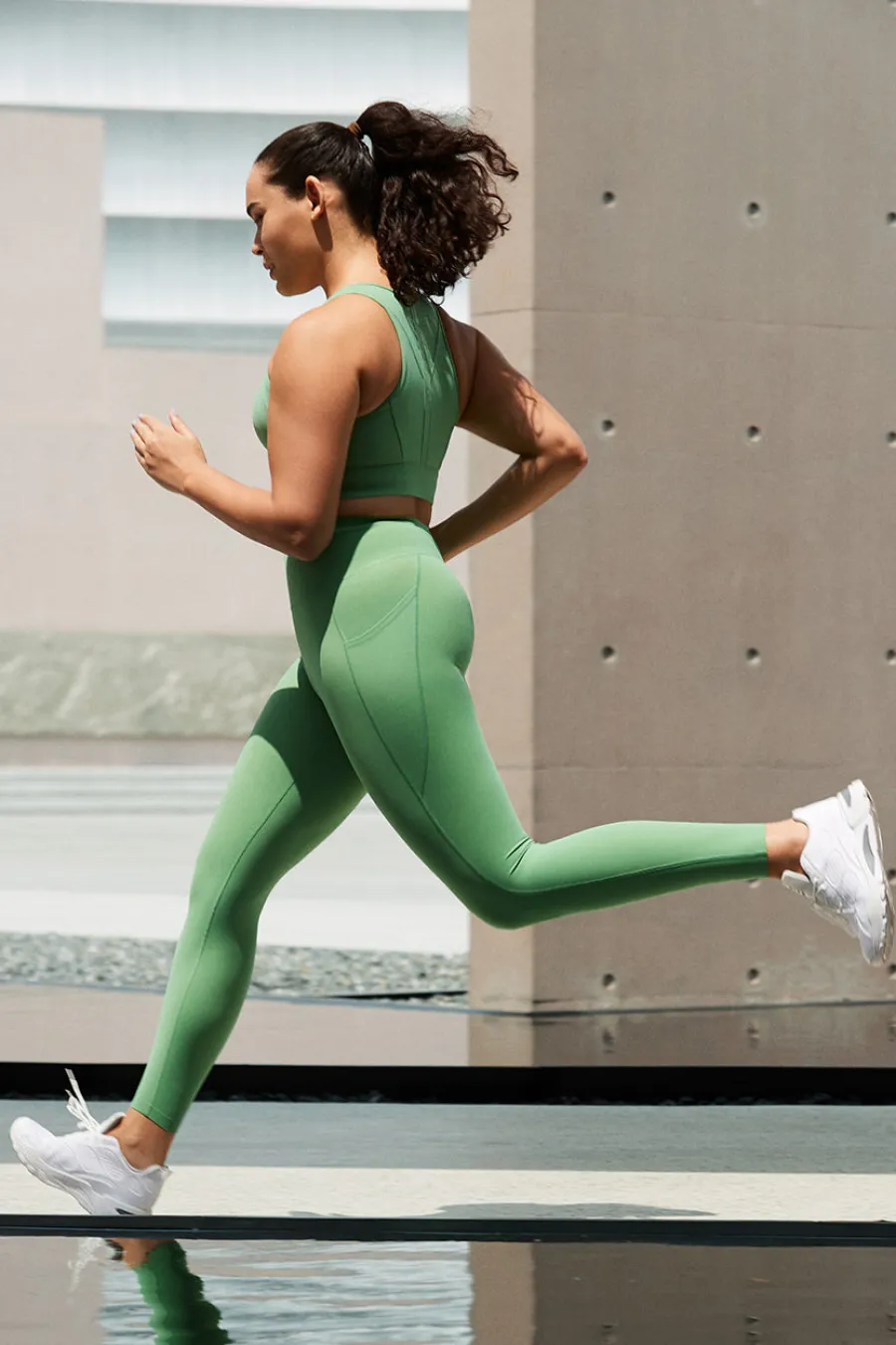 sportbh_saskia_3.webp Yvette Sport-BH Saskia Green Discount