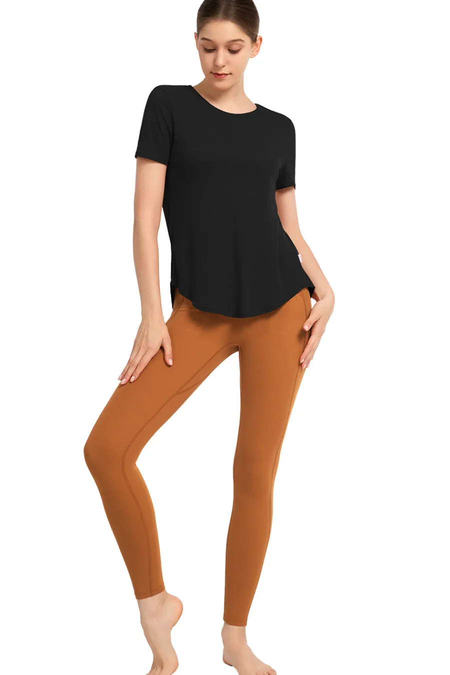 tshirt_amber_3.webp Yvette T-Shirt Amber Black Clearance