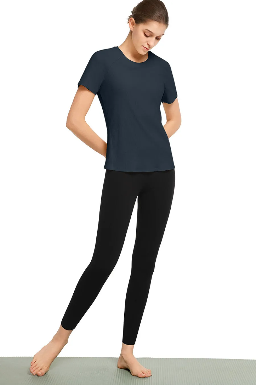 tshirt_mia_3-1.webp Yvette T-Shirt Mia Navy Hot