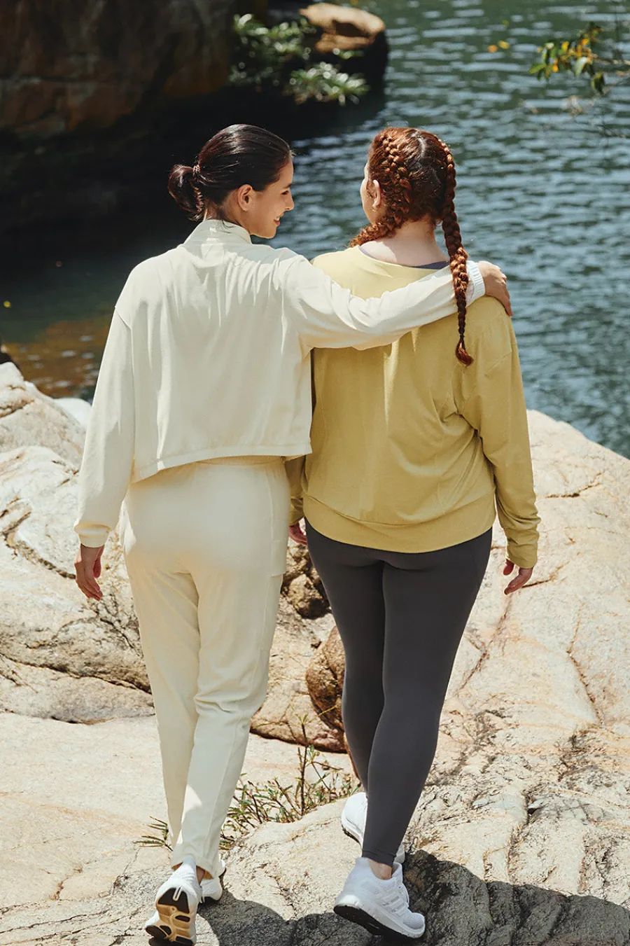 zip_sweat_alessia_5.webp Yvette Zip Sweat Alessia OffWhite Best